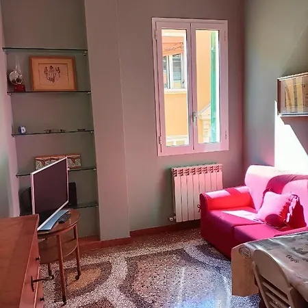 Sun Studio Apartment *