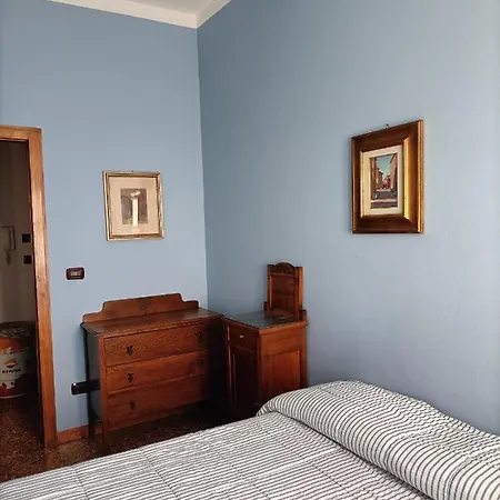 Sun Studio Apartment